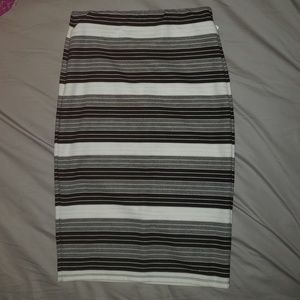 Gorgeous black and white striped pencil skirt